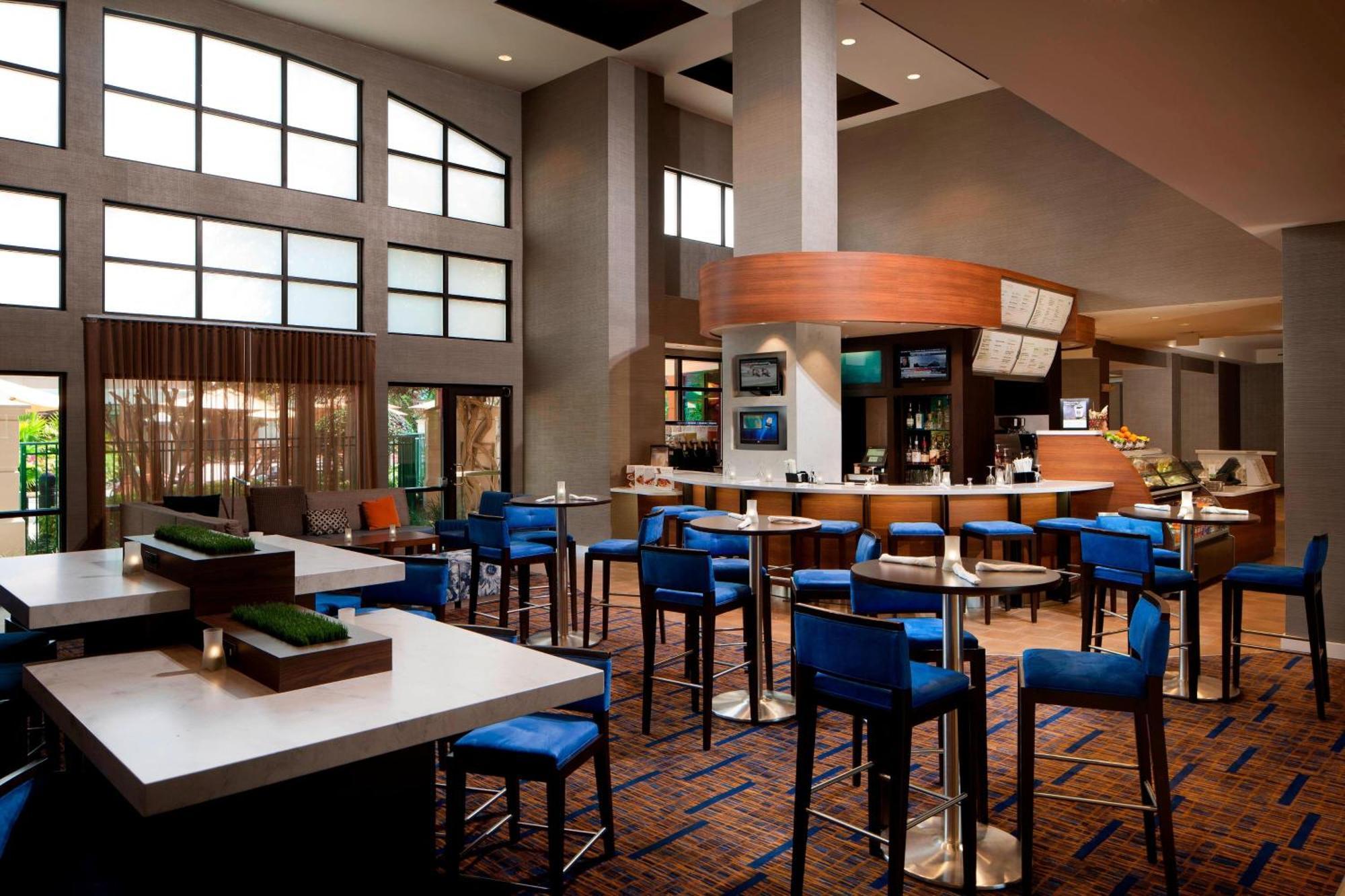 Courtyard By Marriott Orlando Lake Buena Vista In The Marriott Village Exterior foto